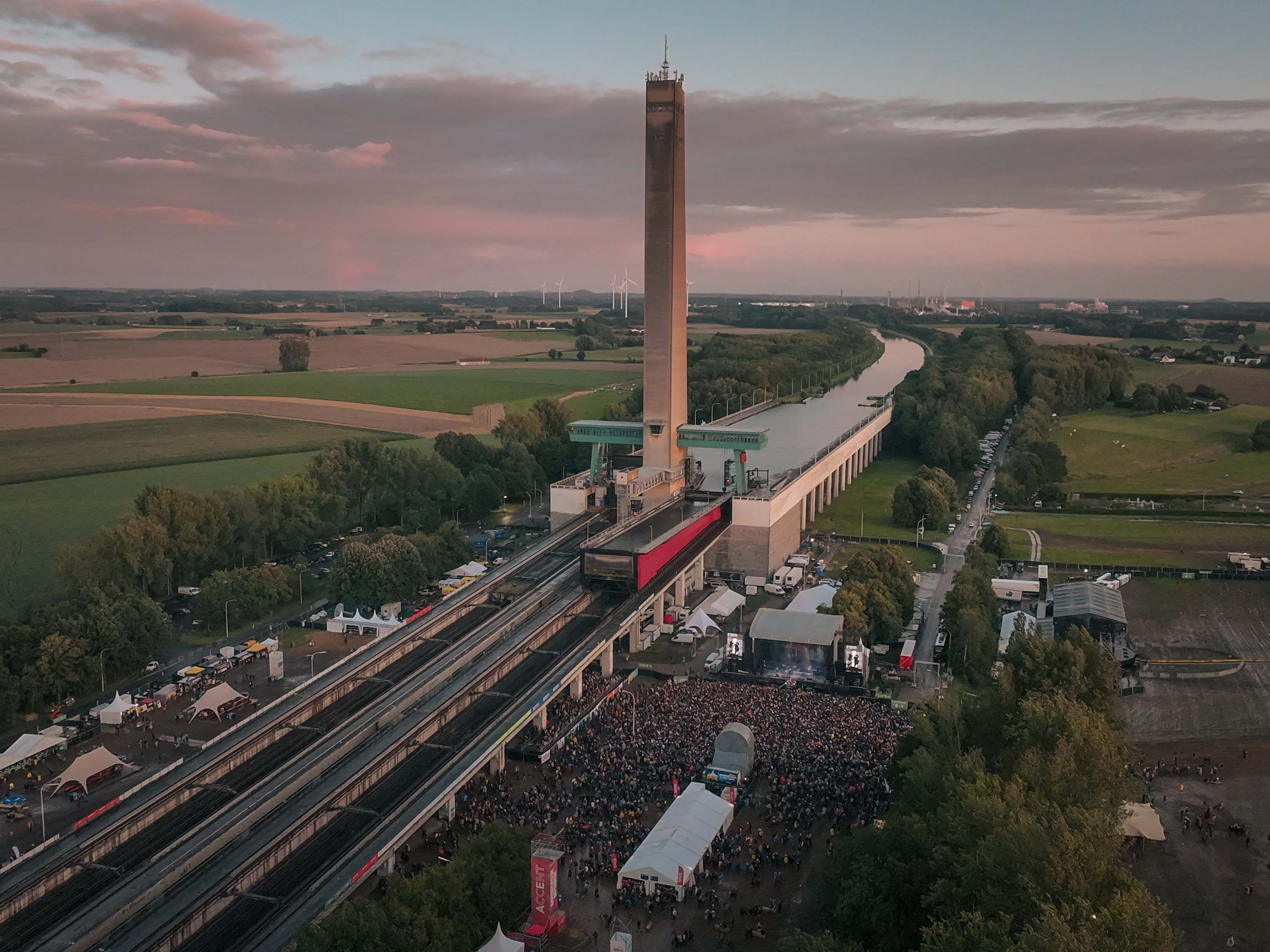 BNP Paribas Fortis becomes a major partner of the Ronquières Festival                                