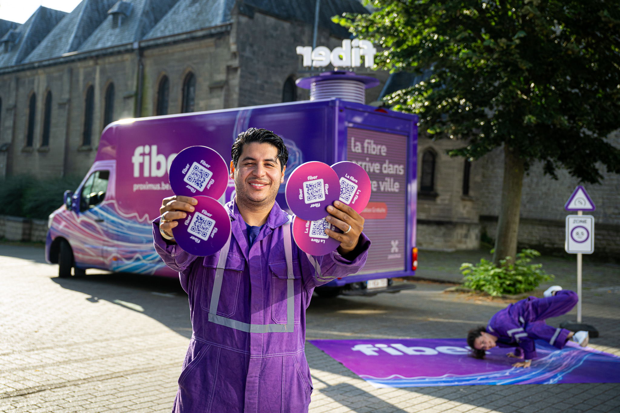 The Oval Office creates a unique Fiber roadshow for Proximus