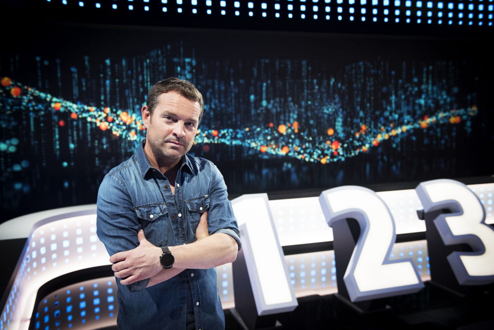 Switch, met Adriaan Van den Hoof (c) VRT