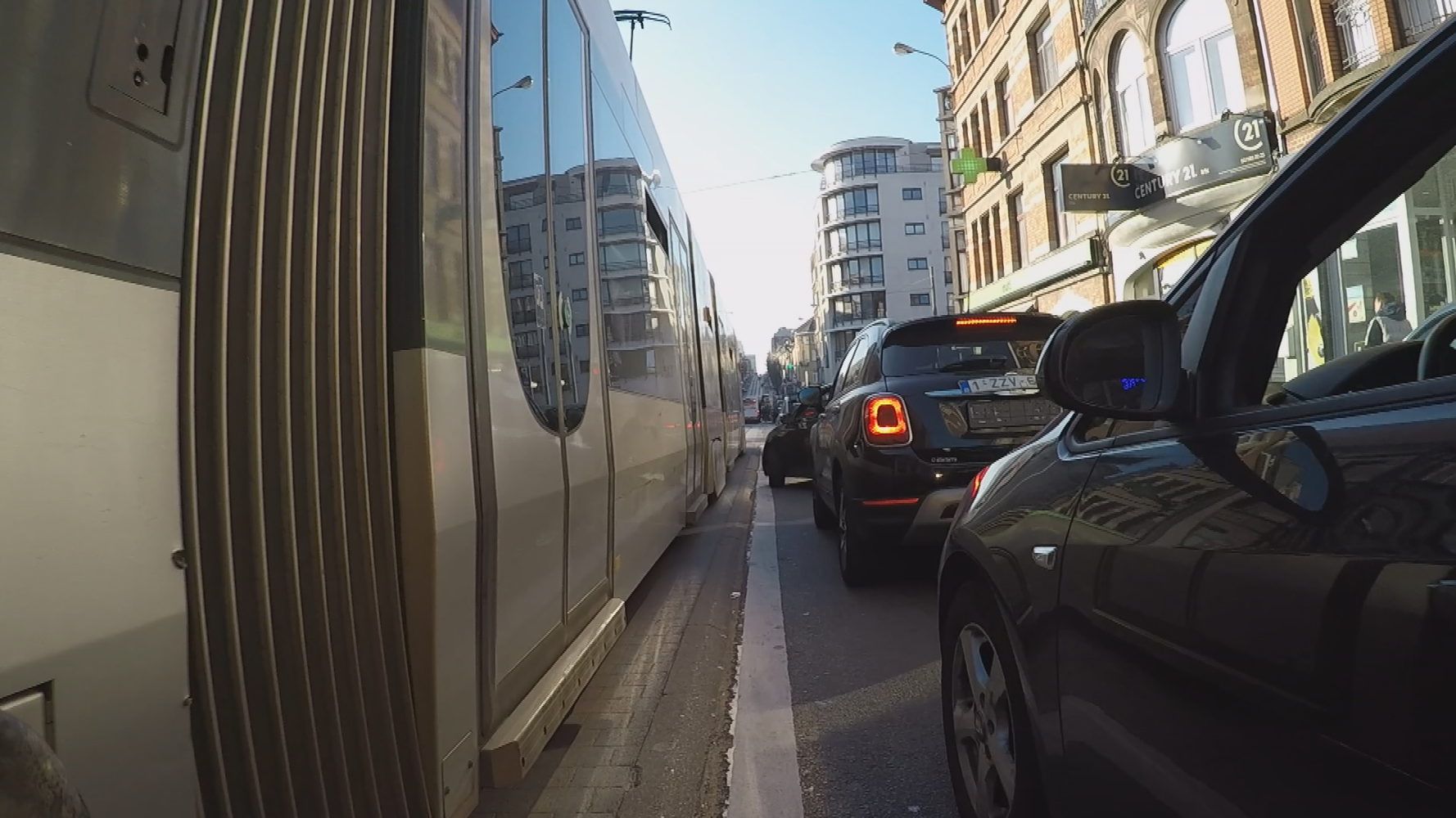 De overvolle weg - (c) VRT