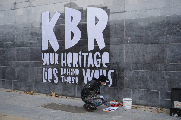Kunstenaar Denis Meyers gaat aan de slag met de muren van KBR