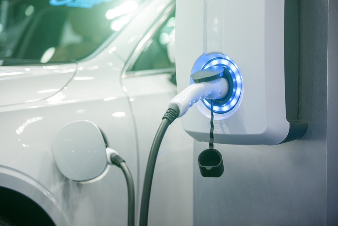 Shift to electric at full speed by 2030, but still hurdles on the road