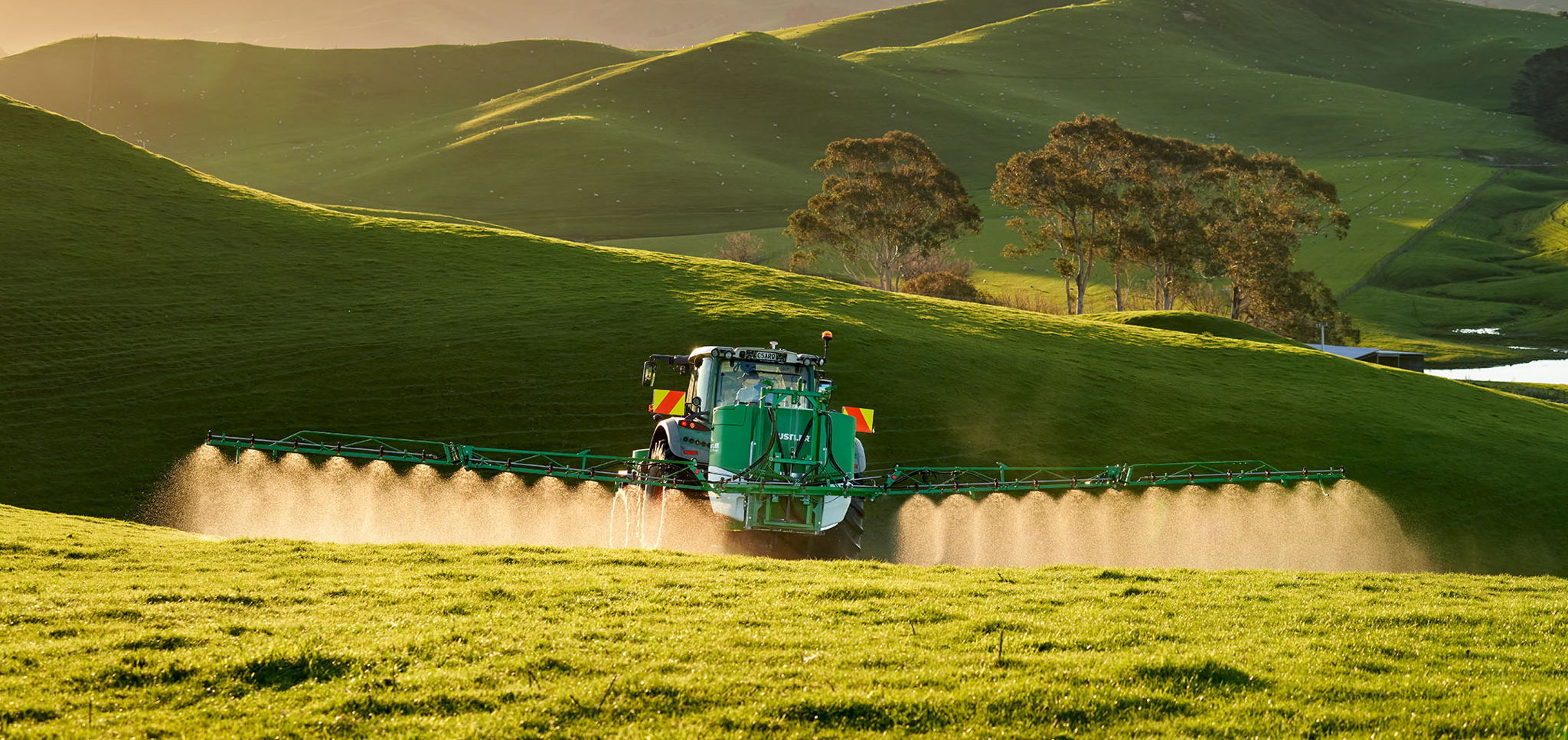 2-in-1 Hustler boom sprayer handles fertilisers cutting costs by up to 60% for the equivalent pasture growth
