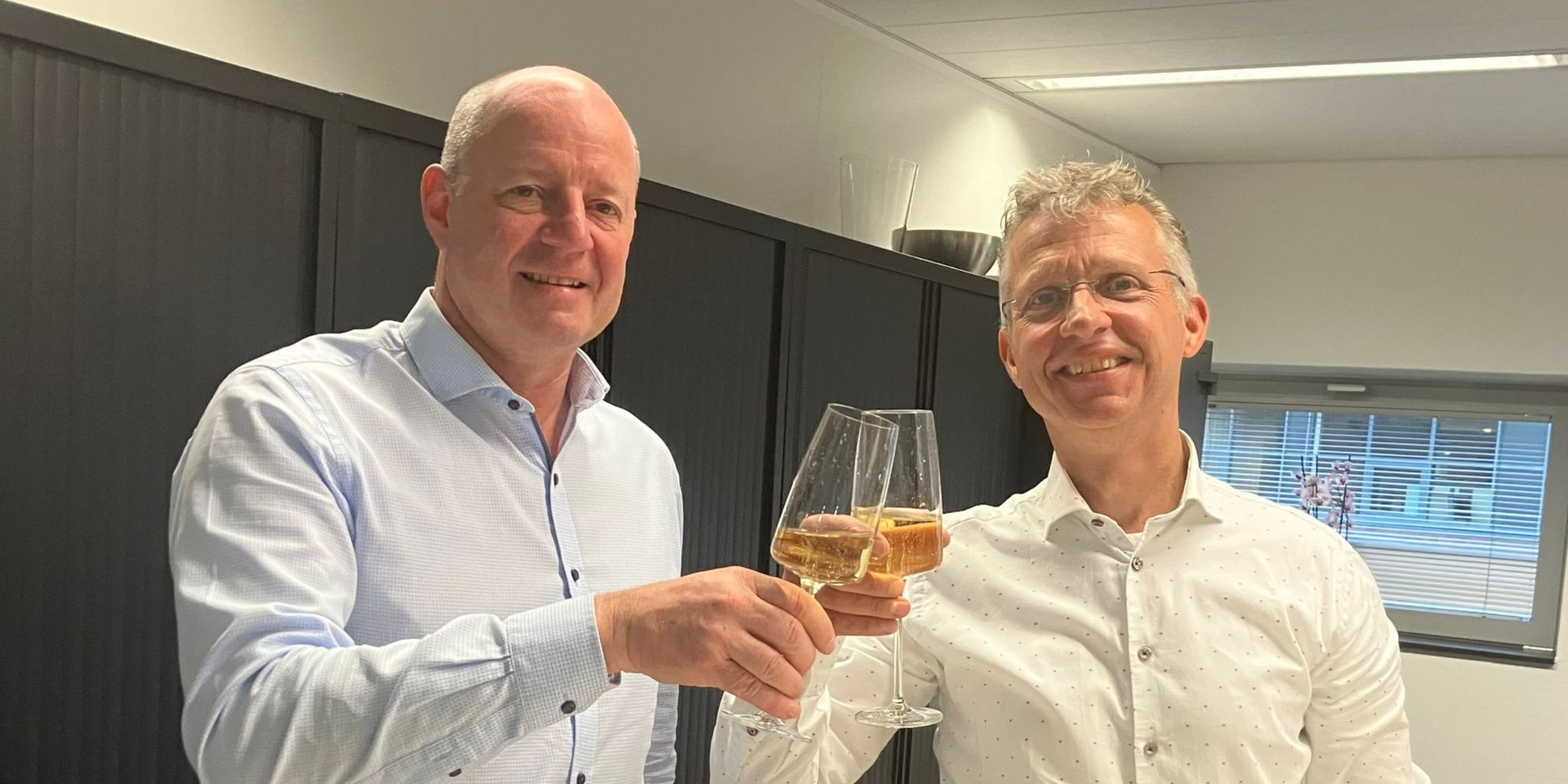 Lode De Boe, CEO Sticomax en Gerard Vink, CEO en overlater ViwateQ Lode De Boe, CEO Sticomax en Gerard Vink, CEO en overlater ViwateQ