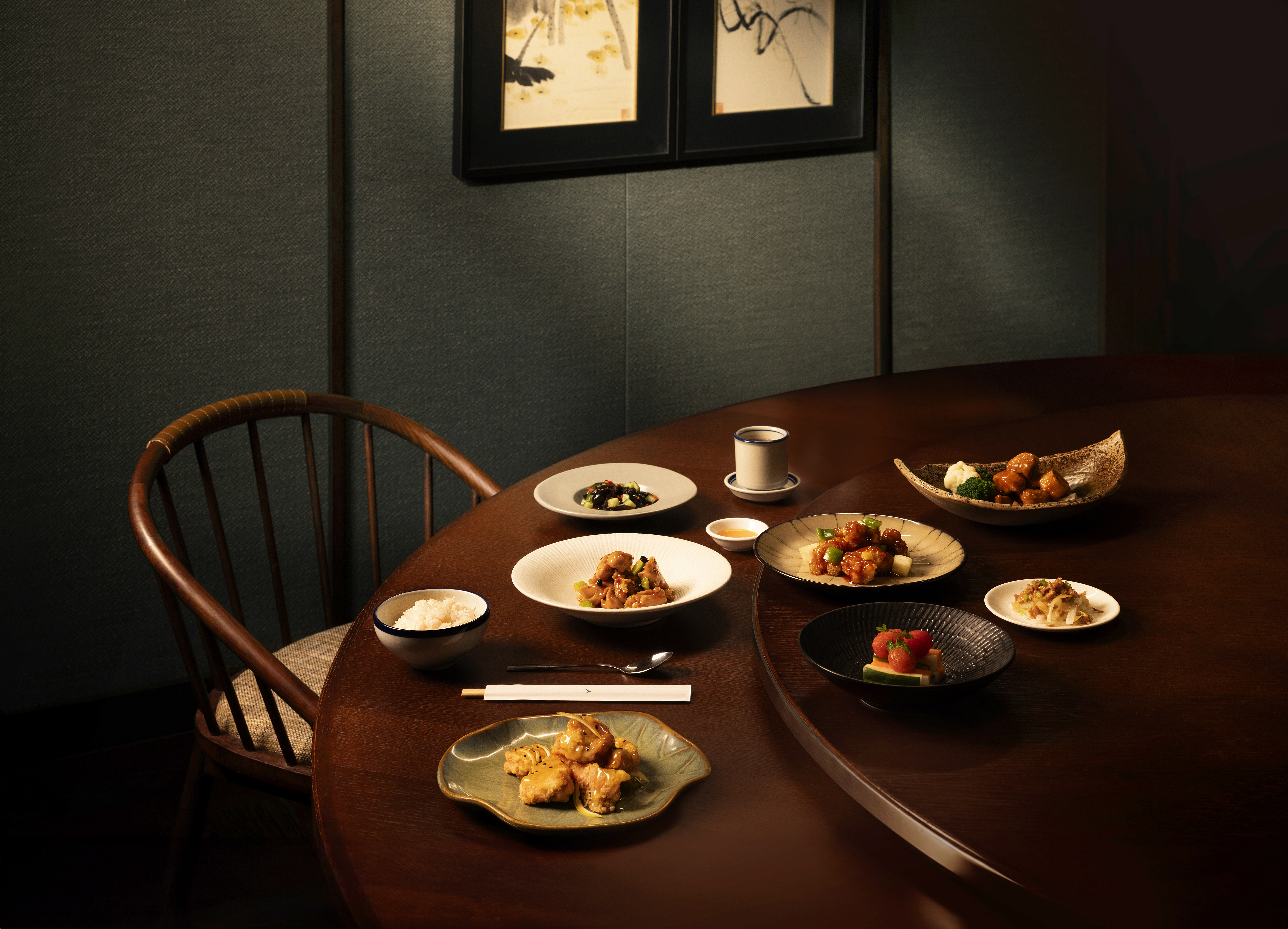 New “Hong Kong Flavours” menu offerings created with Yat Tung Heen for Economy class