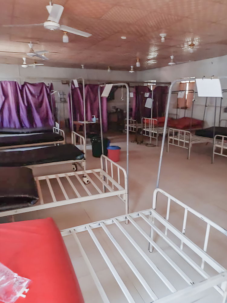 Inside the inpatients departments supported by MSF in El Geneina Teaching Hospital, in West Darfur. The hospital was partially looted on April 27. The hospital is out of services at the moment. Photographer: MSF | Location: El Geneina, West Darfur, Sudan| Date: 30/04/2023