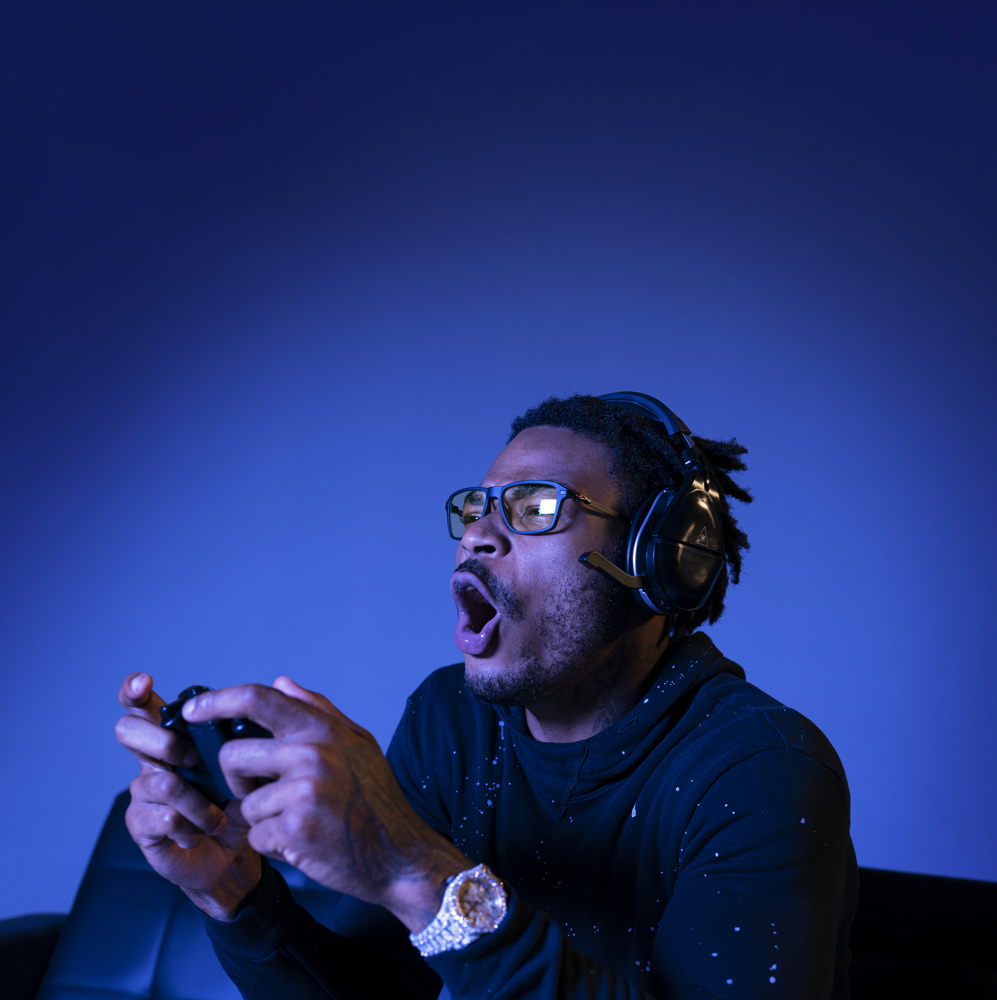 OAKLEY PRIZM GAMING - DERWIN JAMES (3)