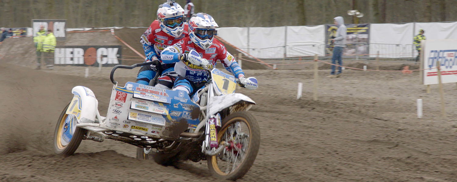 Slijk - Jan Hendrickx en Elvijs Mucenieks  (c) VRT / Diplodokus