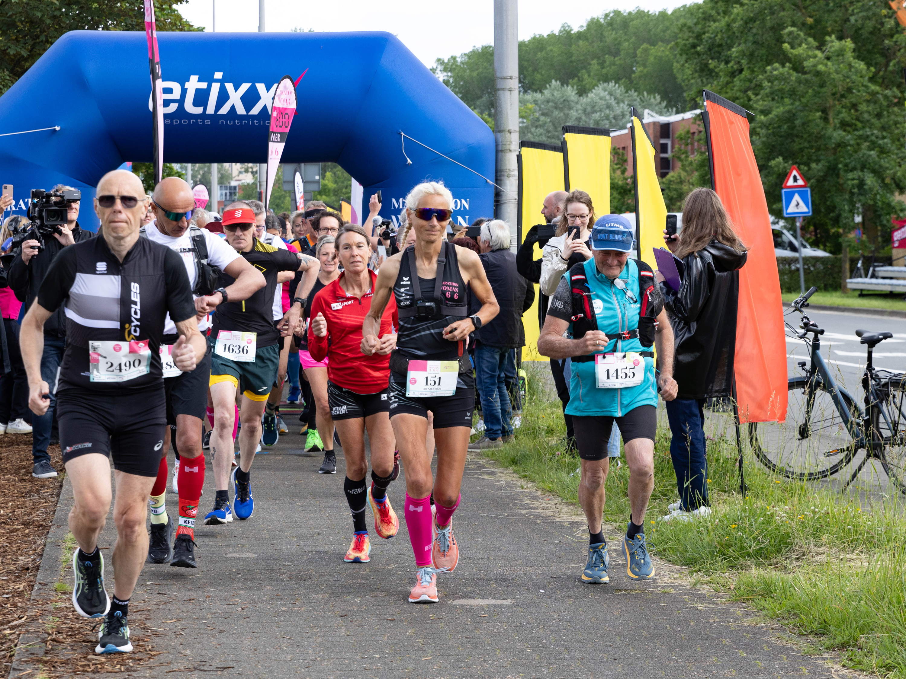 Hilde Dosogne breekt Guinness Wereldrecord van 150 opeenvolgende marathons gelopen door een vrouw, en haalt kostbare fondsen op voor BIG against breast cancer 