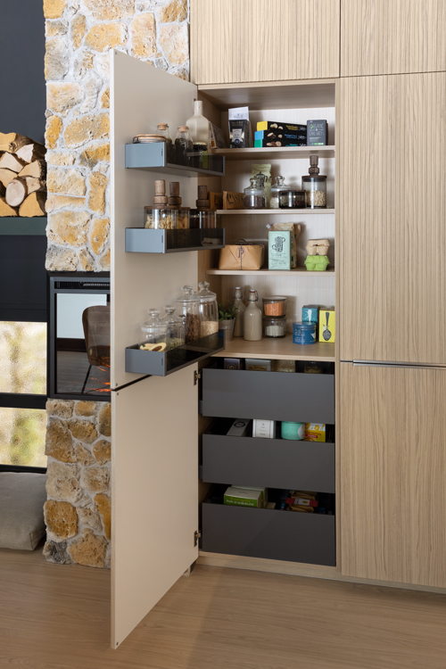 ©MOBALPA ALPINE CUI ARMOIRE CONTREPORTE 1