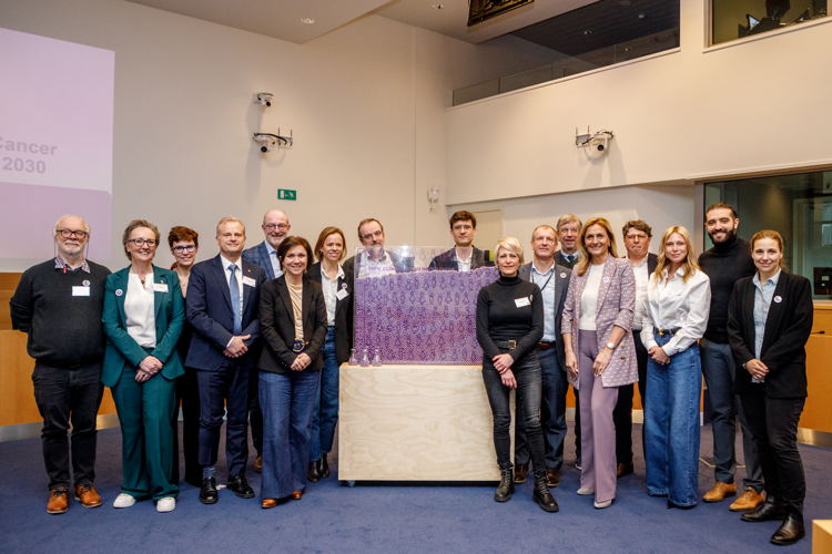 Table ronde sur l'élimination des cancers liés au papillomavirus d'ici à 2030