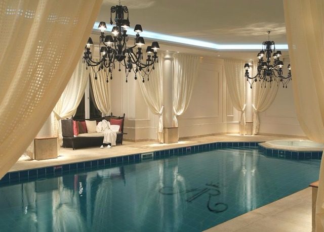Chateau Hotel Mont Royal Chantilly