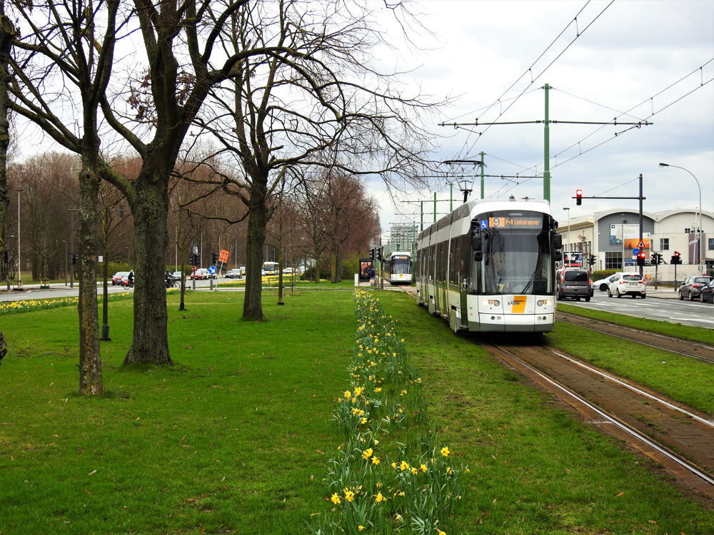 Antwerpen Albatros op lijn 9