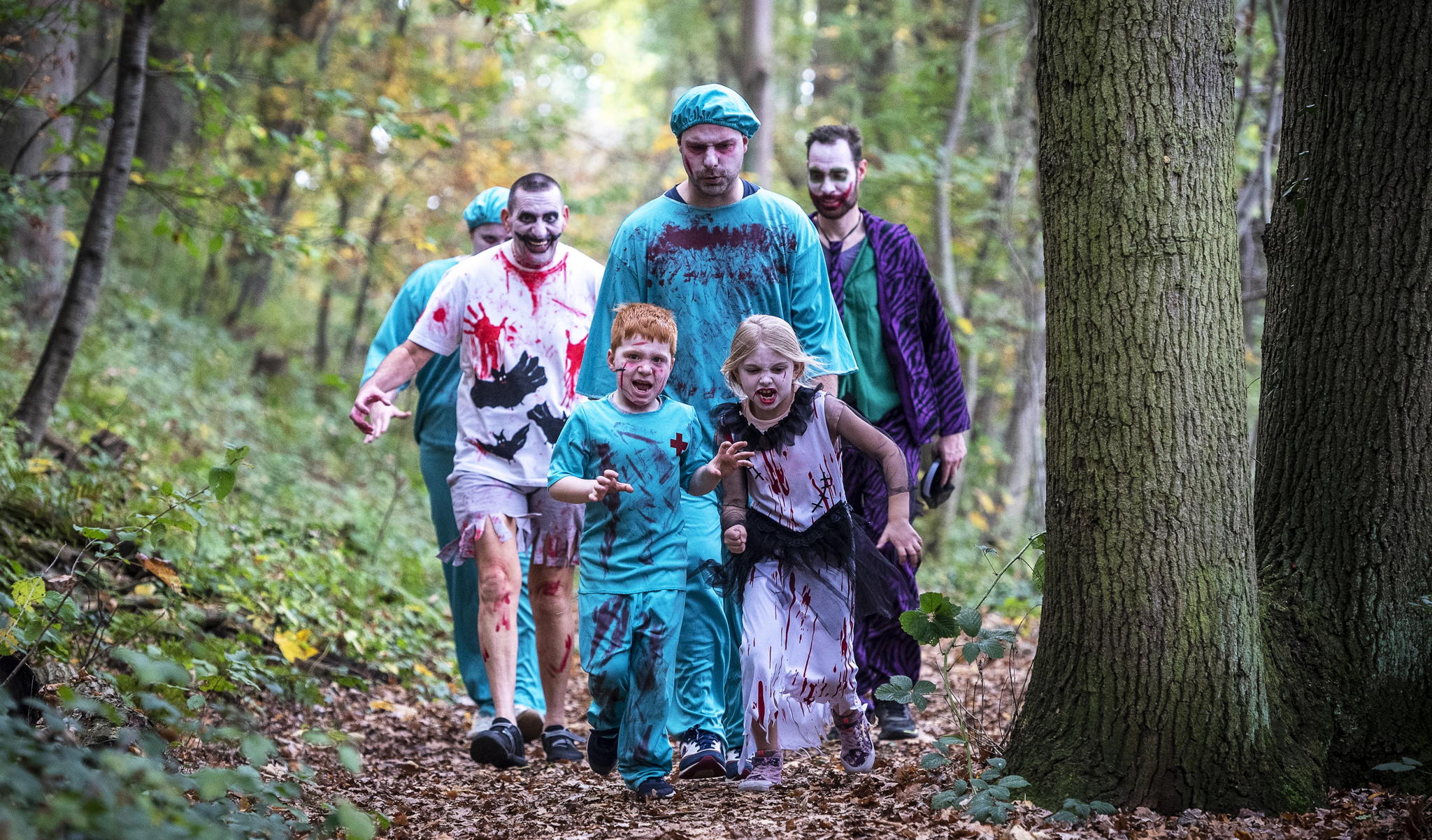 © Jonathan Ramael | Verklede deelnemers tijdens de Halloween Survival Run