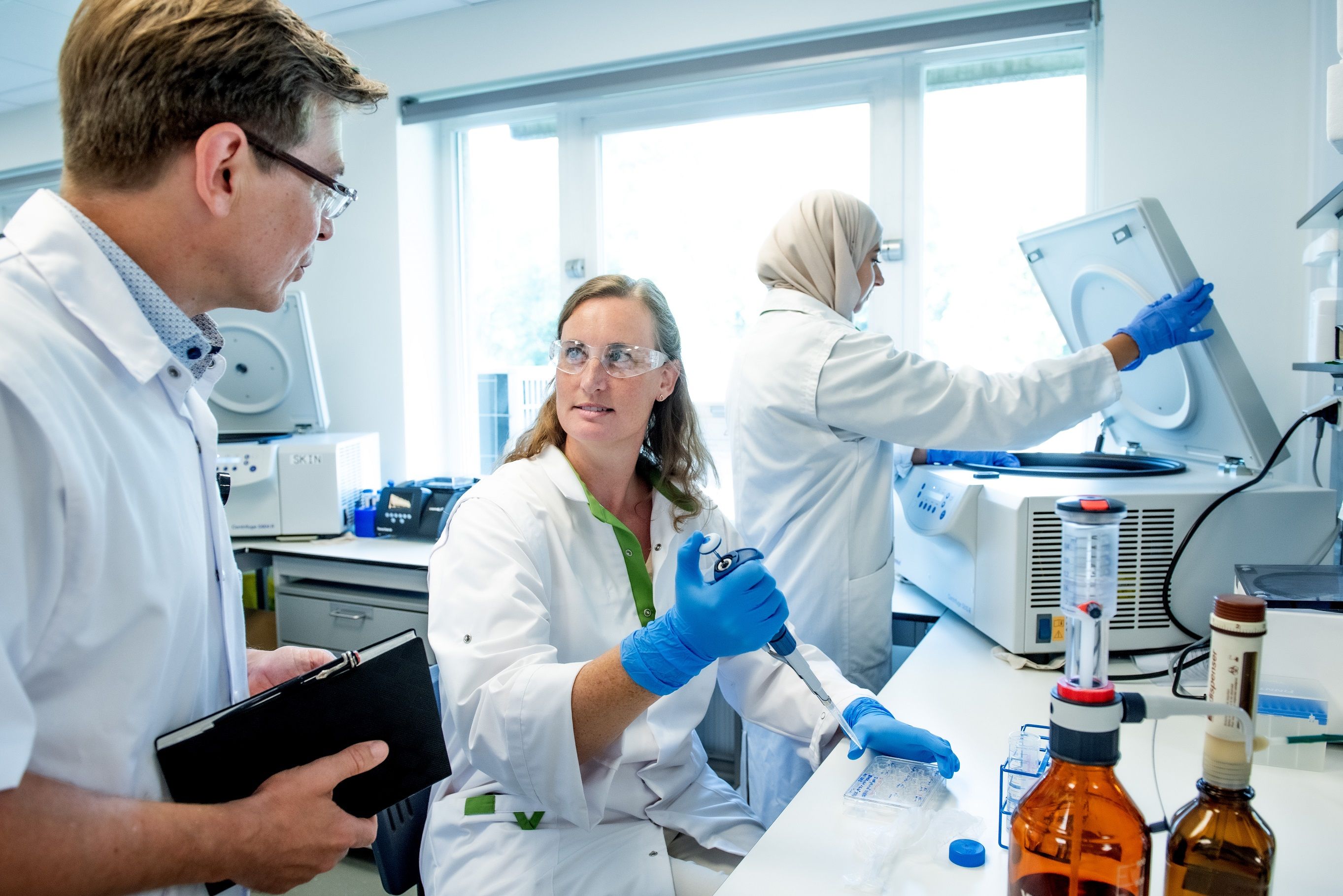 VUB and UZ Brussel SKIN research group identifies autoreactive IgE antibodies as biomarker for patients that live with atopic dermatitis in combination with additional allergic diseases 