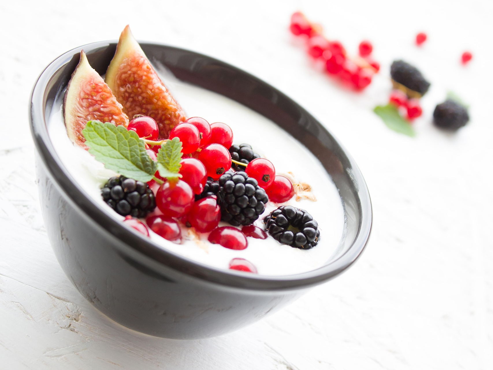 ¡El yogurt griego no es de Grecia! Y otras cosas que no sabías sobre el snack más famoso de todos