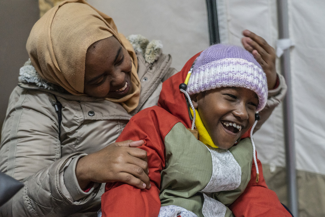 Griekenland weigert gezondheidszorg aan ernstig zieke vluchtelingenkinderen op Lesbos