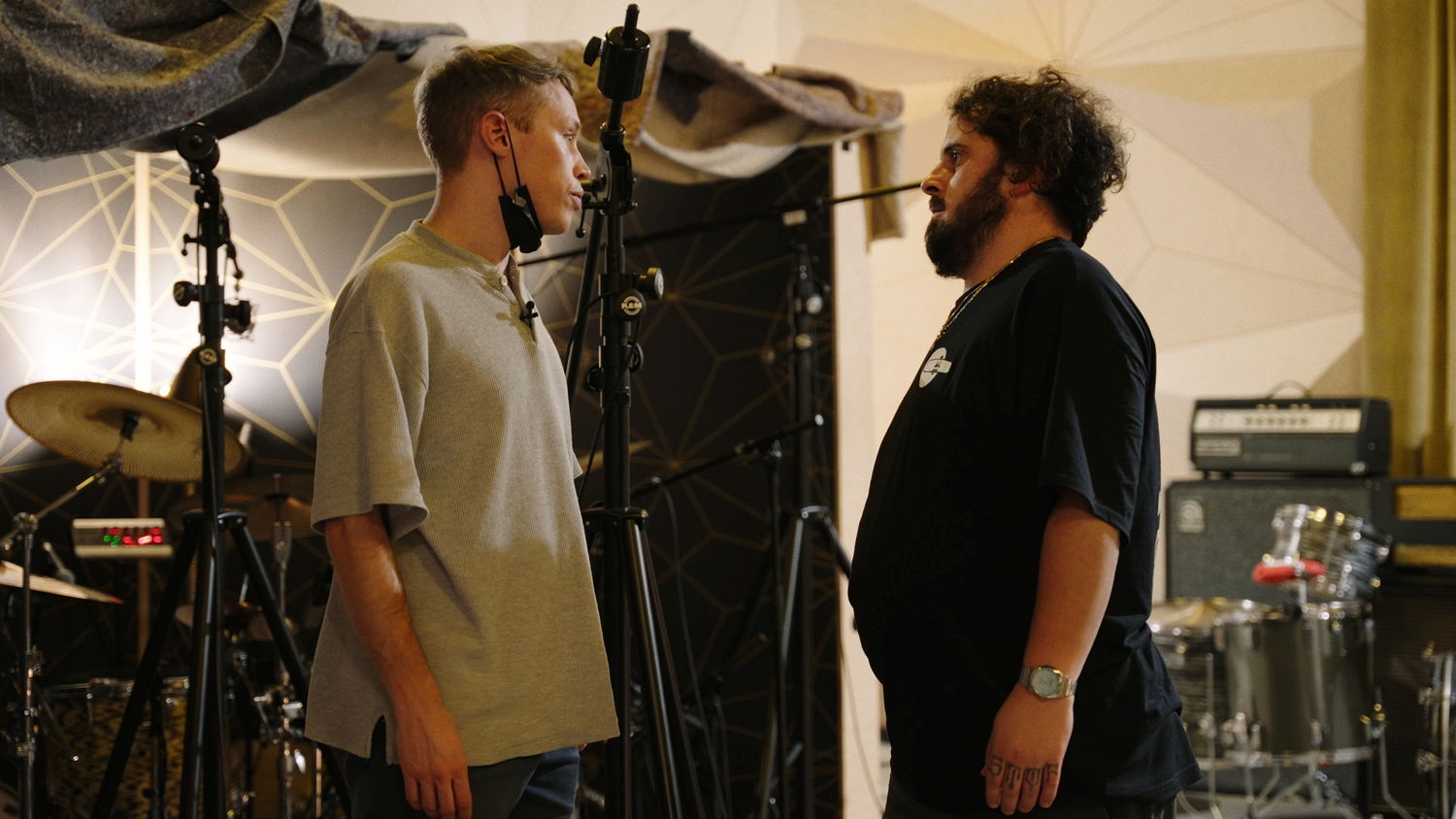 Stier & Schorpioen Lander Gyselinck & Zwangere Guy (c) VRT