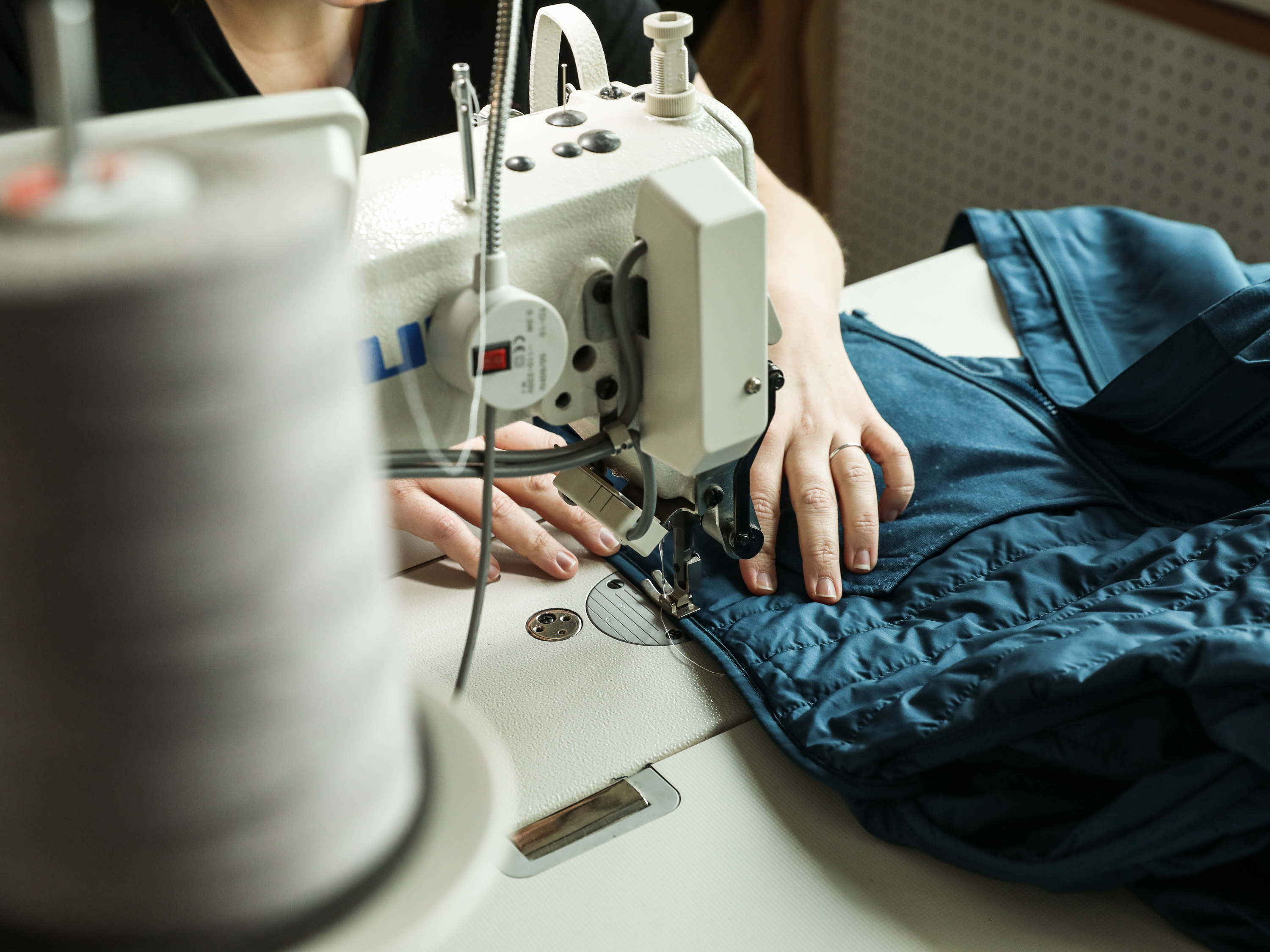 International Repair Day (19 oktober): A.S.Adventure zet in op herstellingen met Care & Repair Center