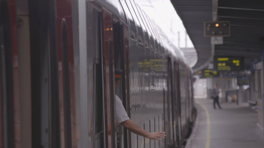 Koppen: Kafka op de trein
(c) VRT