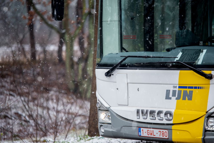Bus in de sneeuw
