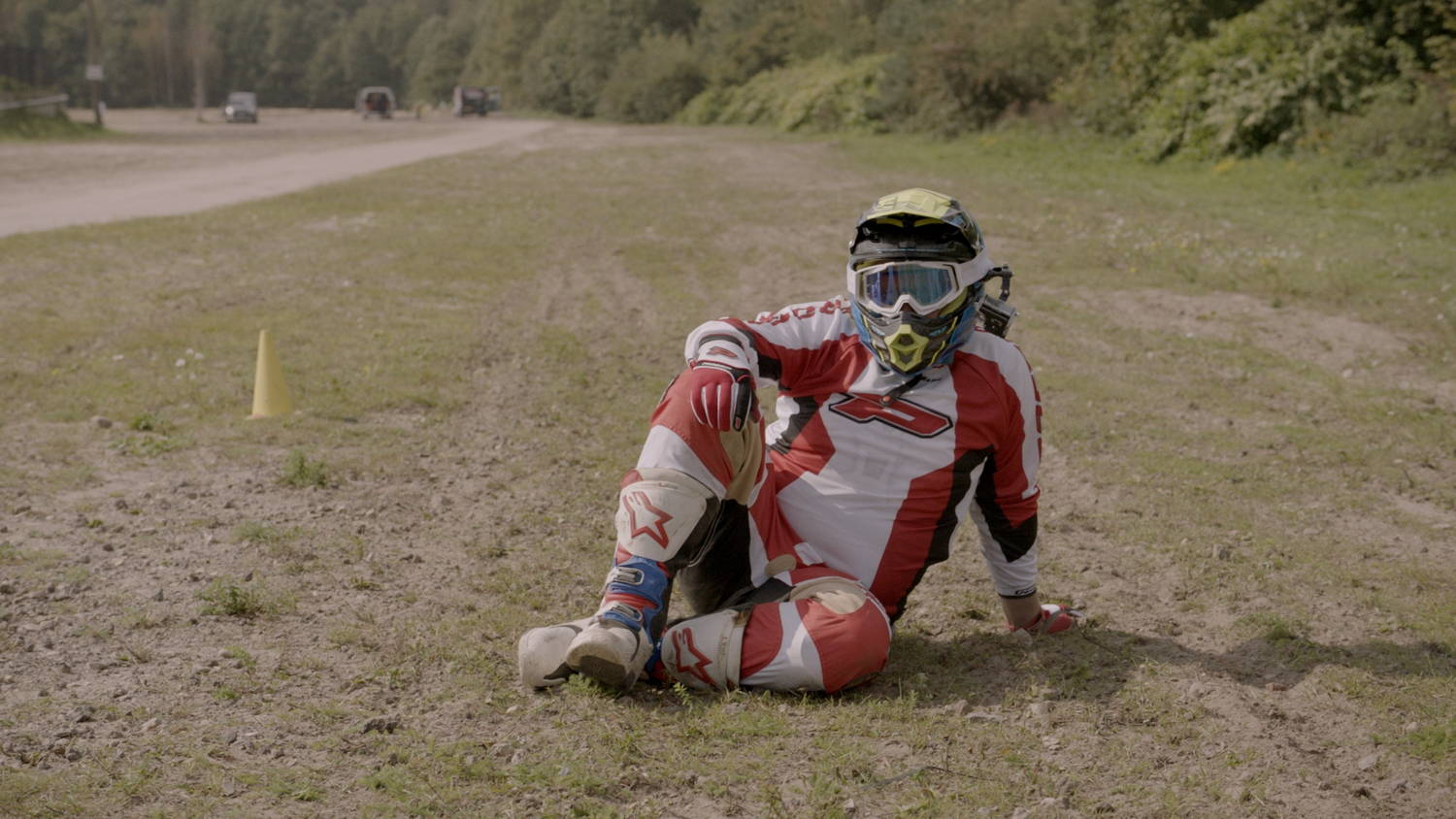 Wheelie maken met de moto (c) VRT