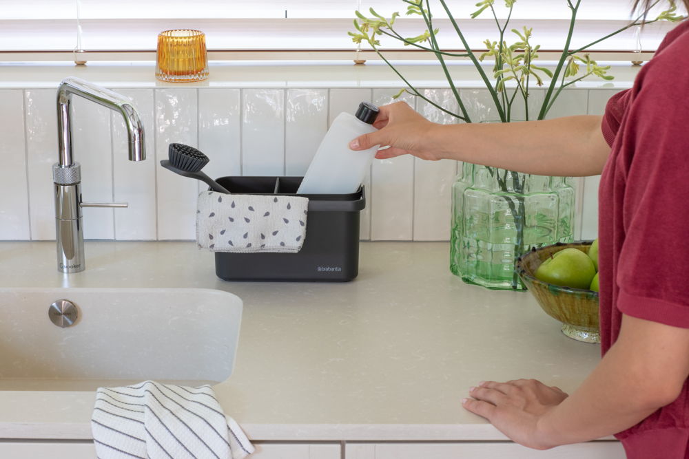 SinkSide Cleaning Caddy - Dark Grey - 8710755233302 Brabantia_6_NR-41227