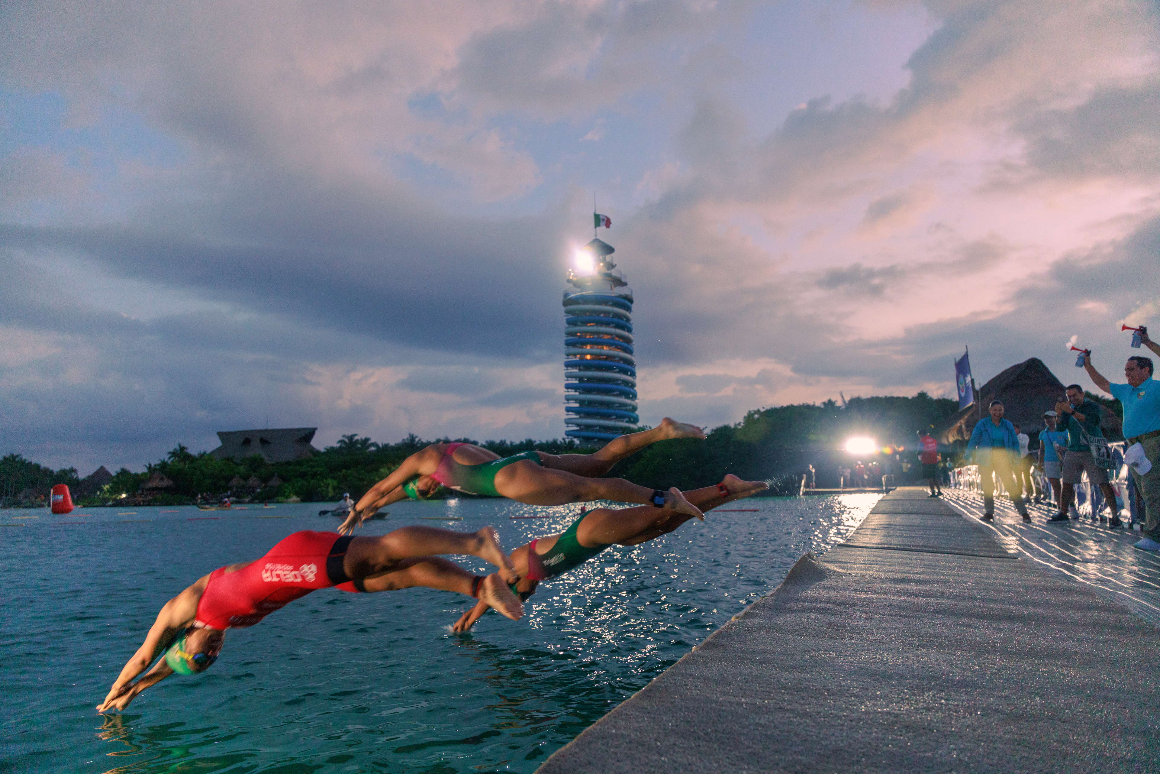 Concluyó con éxito la 15ª edición del Triatlón Xel-Há: Rosa María Tapia y Miguel Márquez se coronaron en la Riviera Maya