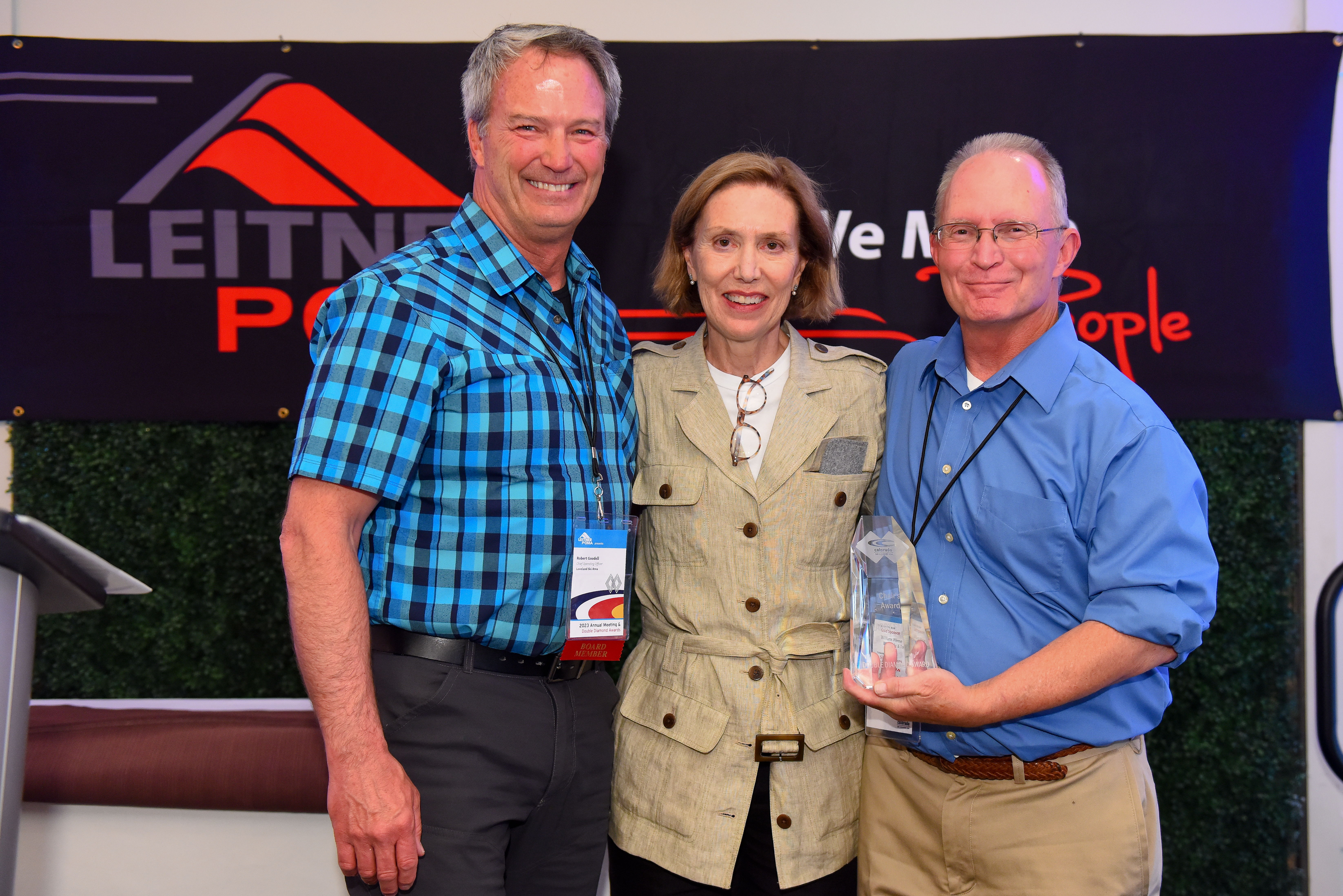 CSCUSA Board Chair’s Award: Larry Smith (Right) CSCUSA Board Chair’s Award: Larry Smith (Right)