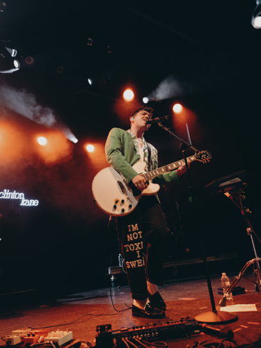 Clinton Kane - Live Photo