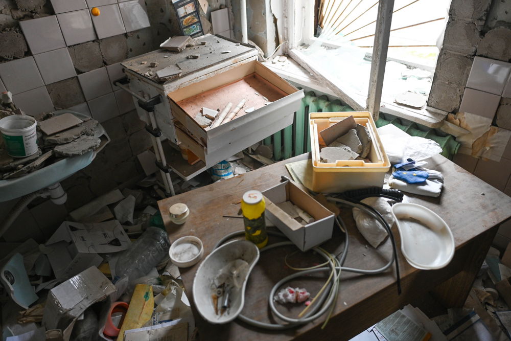 Destroyed hospital in Lyman, Donetsk Region. Copyright: Colin Delfosse