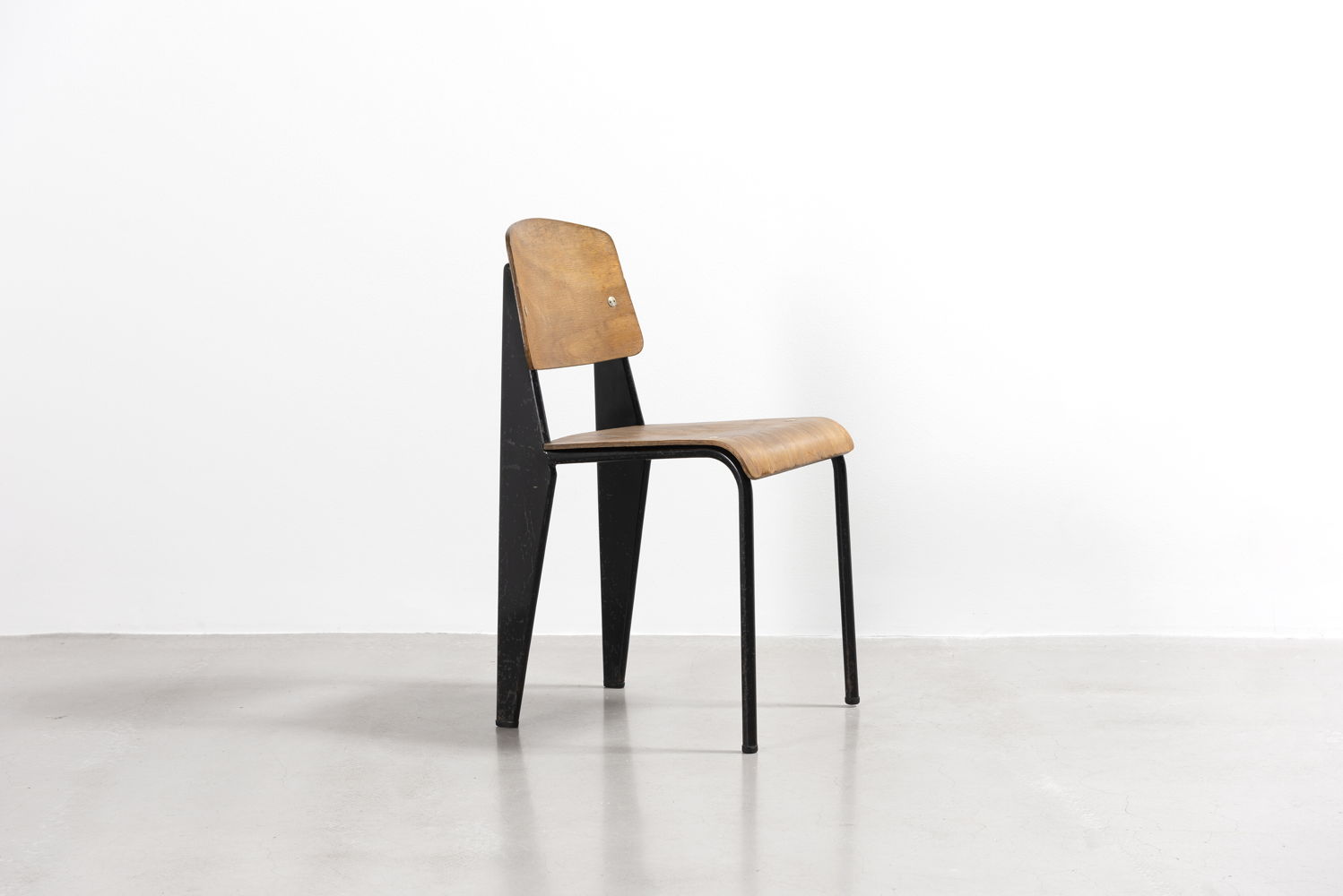 JEAN PROUVÉ, Métropole no. 305 chair, ca. 1950 at Galerie Patrick Seguin, courtesy of the gallery