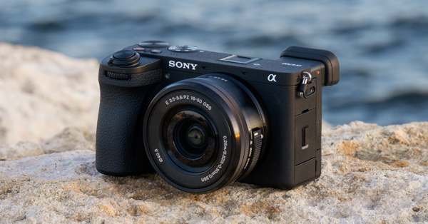 Sony Şimdiye Kadarki En Gelişmiş APS-C Kamerası A6700'ü ve Çok Yönlü Kompakt Shotgun Mikrofon ECM-M1'yi Kullanıcılarla Buluşturuyor.
