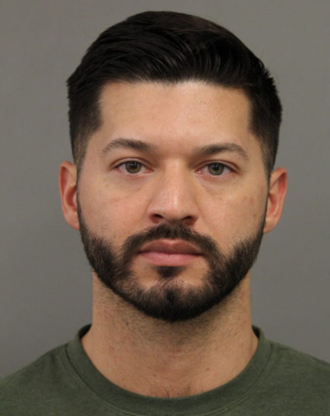 Damian Lopez (M/30) Damian Lopez (M/30)