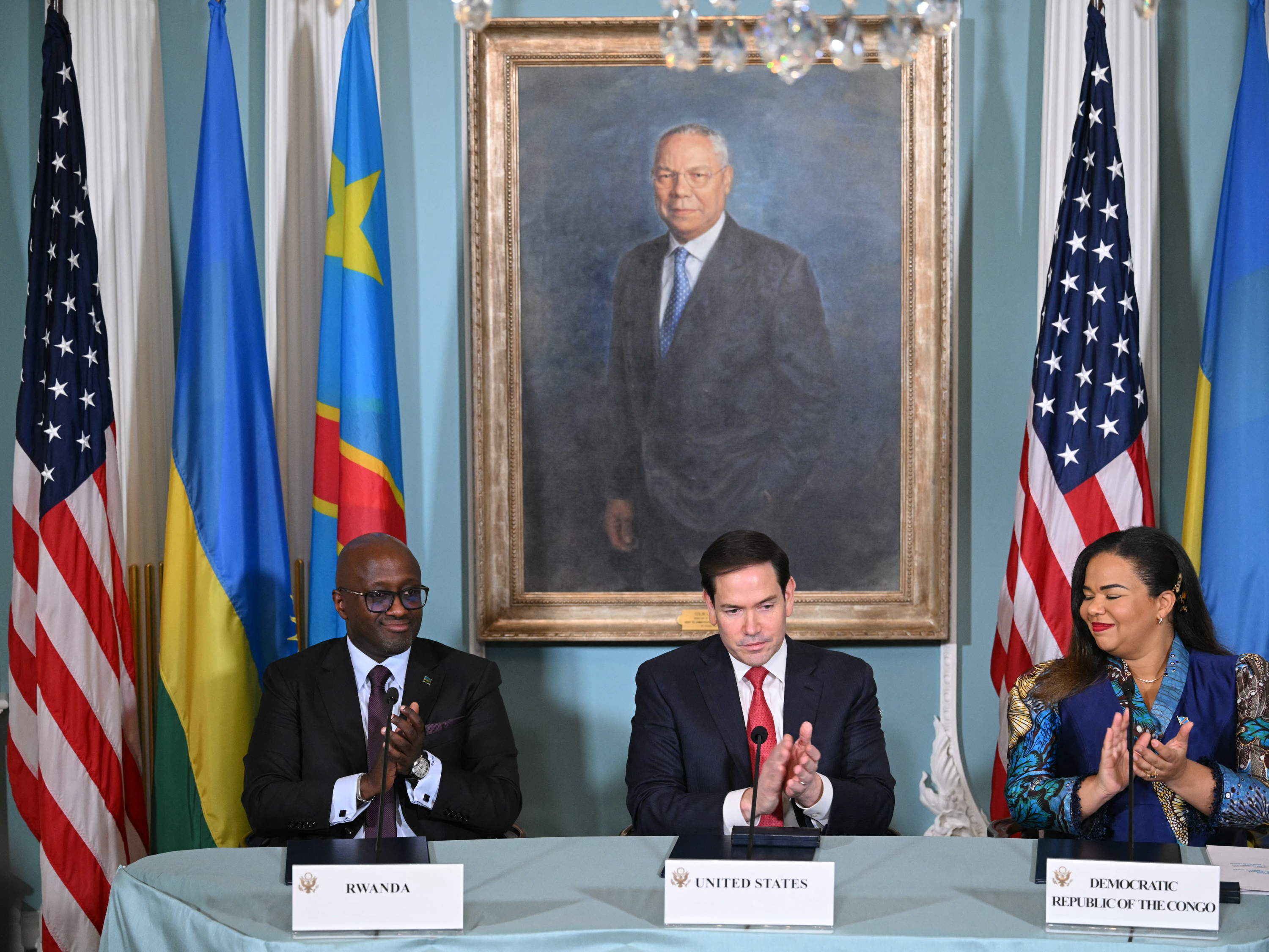 Congo and Rwanda sign peace agreement in Washington