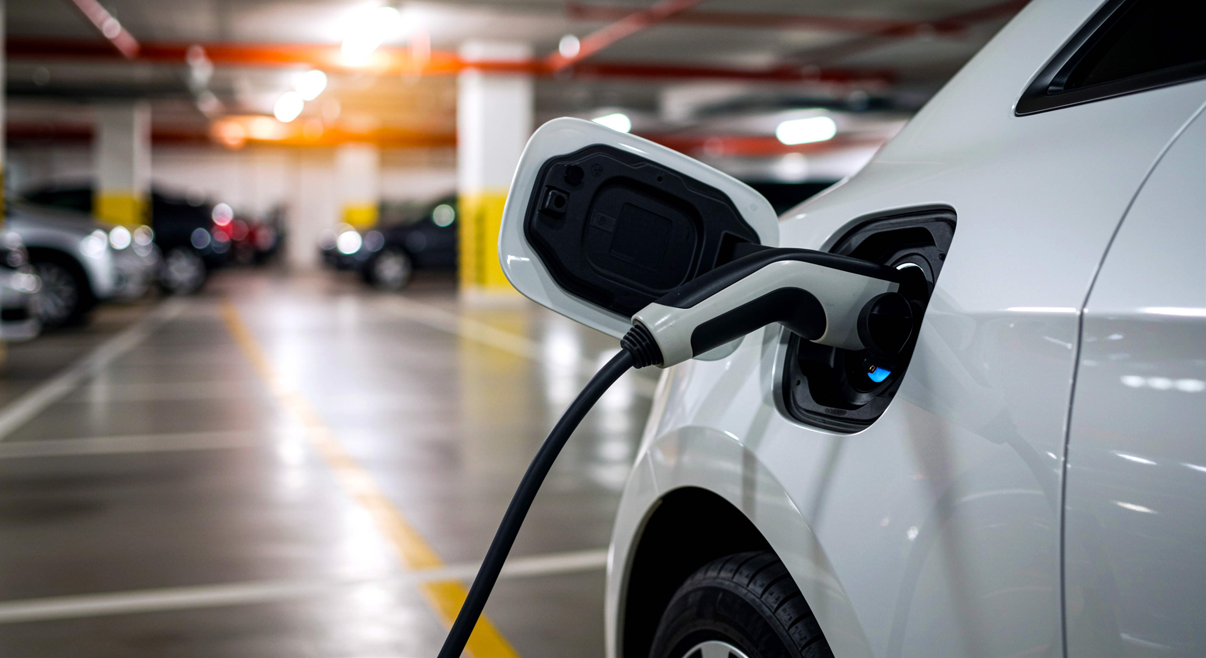 La SNCB prévoit 5 000 points de recharge pour les voitures électriques dans les parkings des gares 