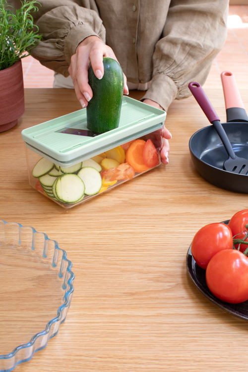 Tasty+ Slicer and Grater Set - Jade Green - 8710755145469 Brabantia_6_NR-40941