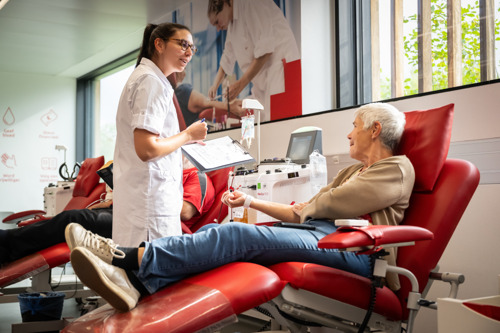 Rode Kruis-Vlaanderen plant 84 extra momenten om plasma te geven