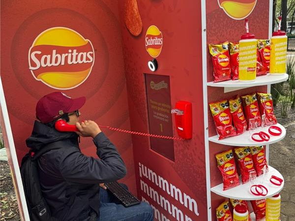 ¿Tienes algo que contar? Sabritas® te escucha en sus nuevas Cabinas Irresistibles 