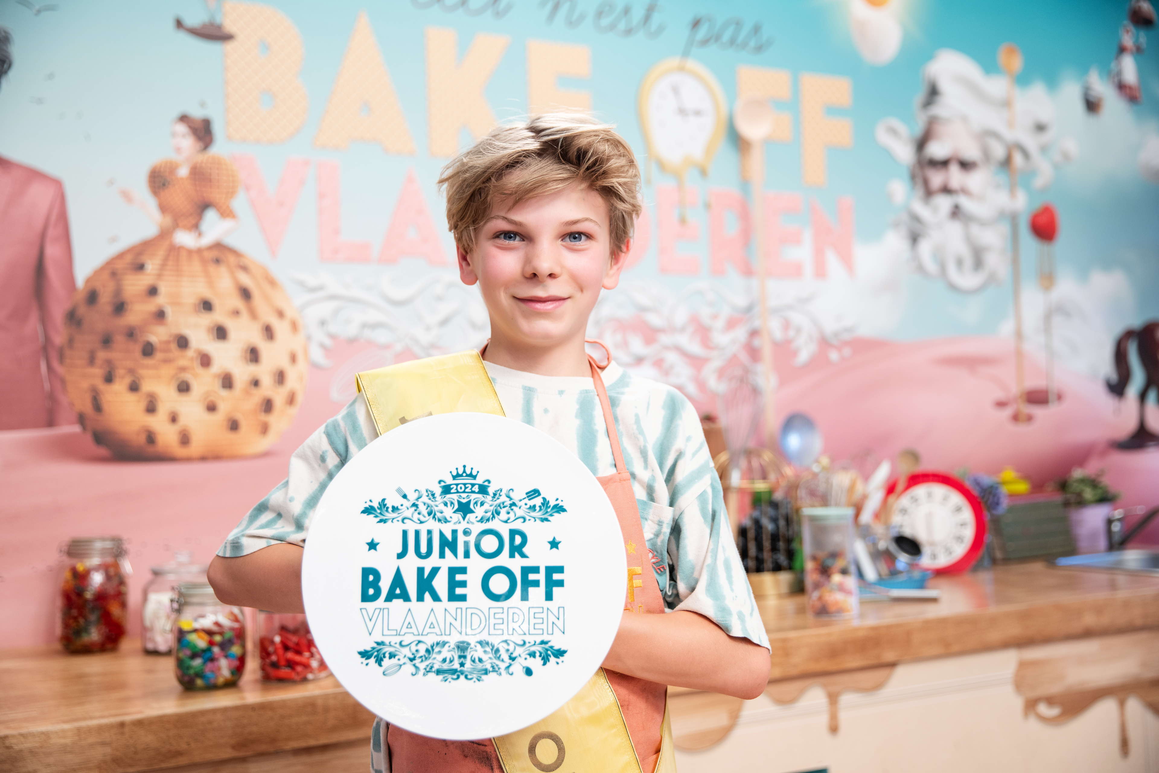 Louis wint Junior Bake Off Vlaanderen 2025: "Het is zo speciaal, ik kan het niet goed geloven!"