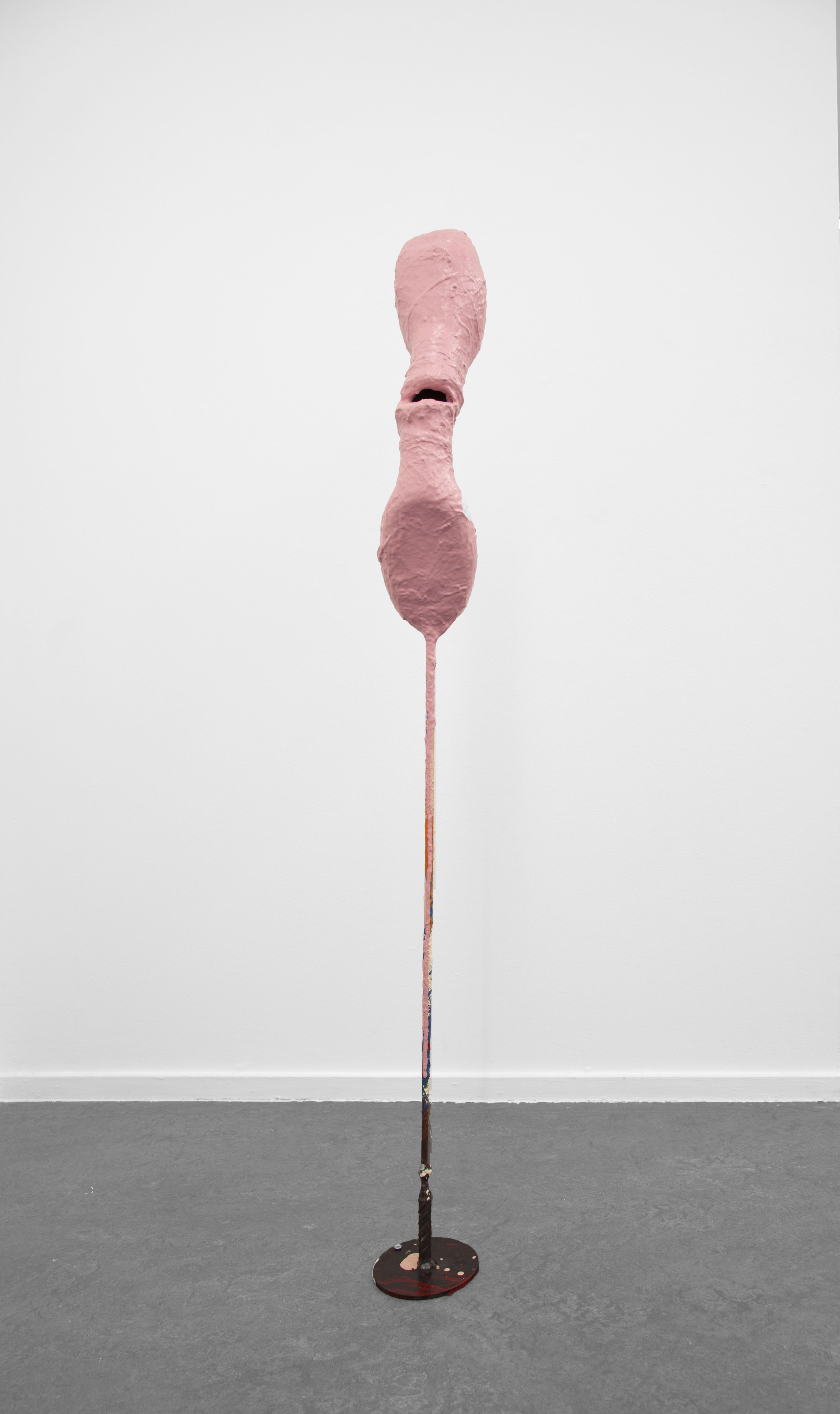 Tim Van Laere Gallery presenteert een solotentoonstelling van Franz West