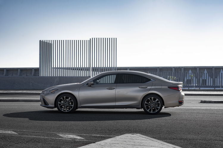 Lexus ES 300h