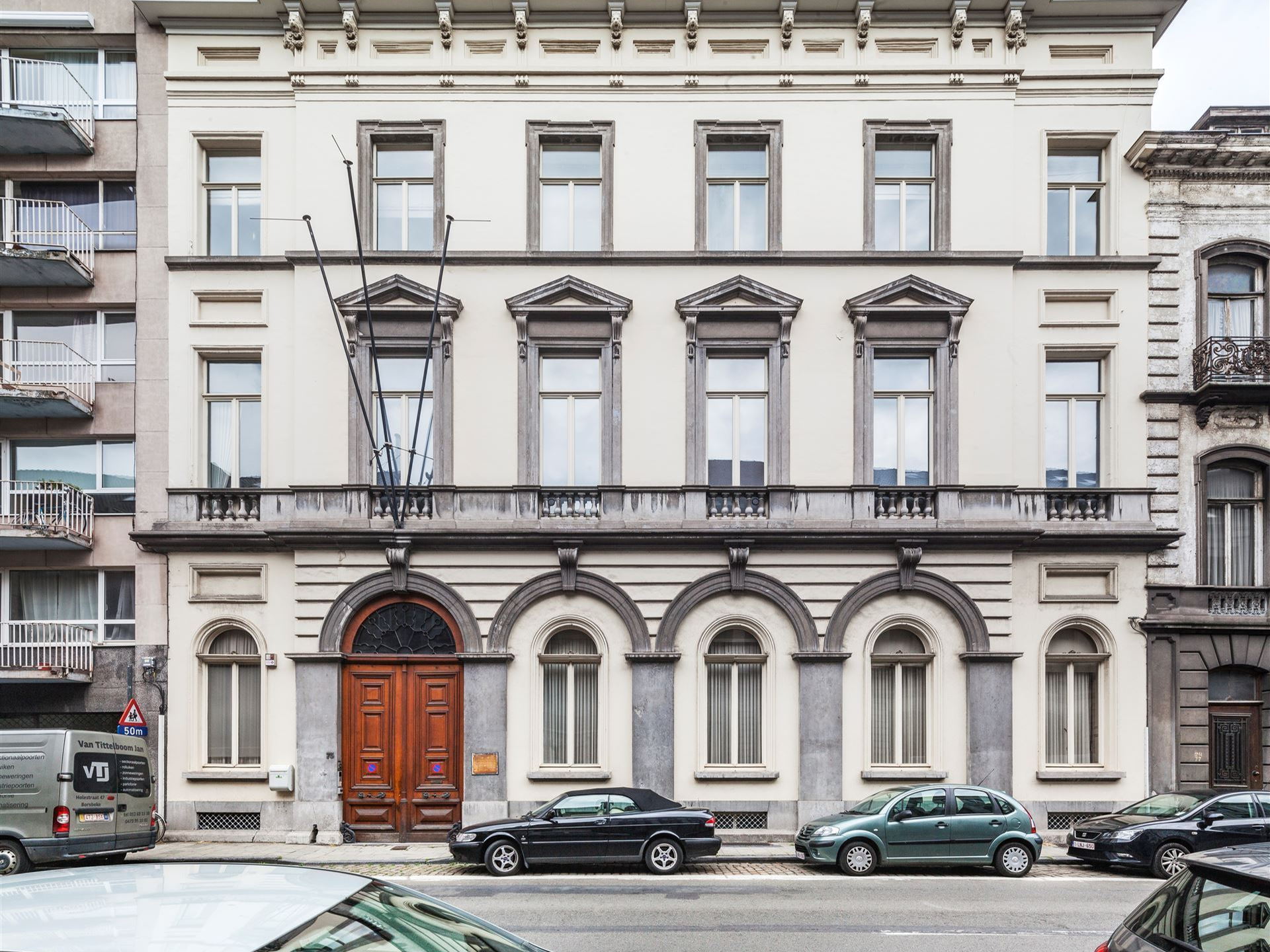 Un hôtel particulier historique de la ville de Gand devient le nouveau siège de l’agent immobilier ERA