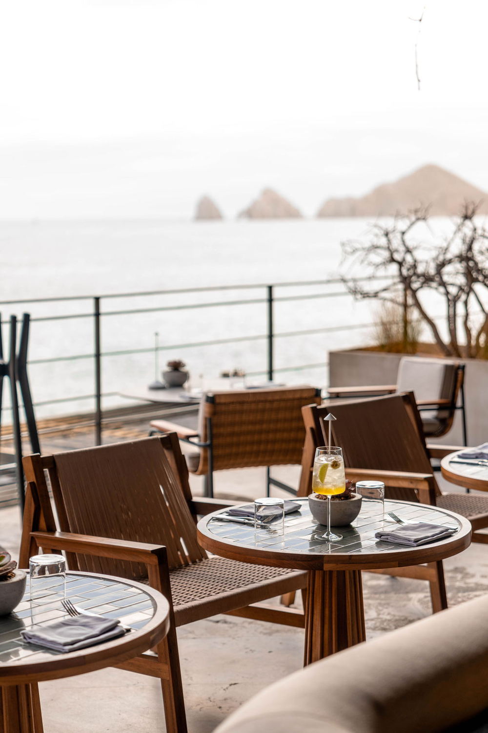 Sunken Bar - The Cape, a Thompson Hotel