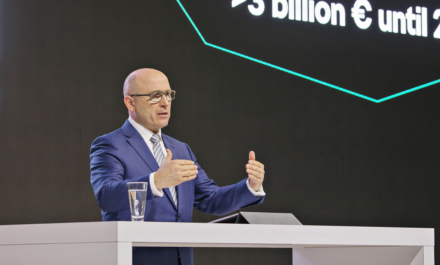 ŠKODA AUTO CEO Bernhard Maier presented information on 2018's balance sheet and gave an outlook on the company's future development at the car manufacturer's annual press conference in Mladá Boleslav today.