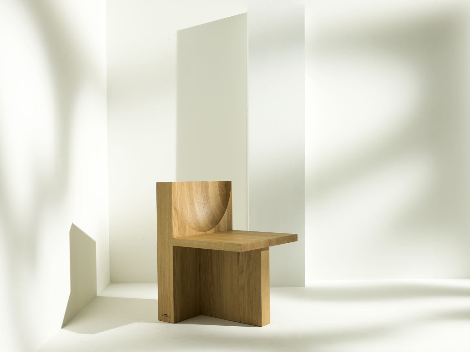 Parabole Chair. © ÆTHER/MASS