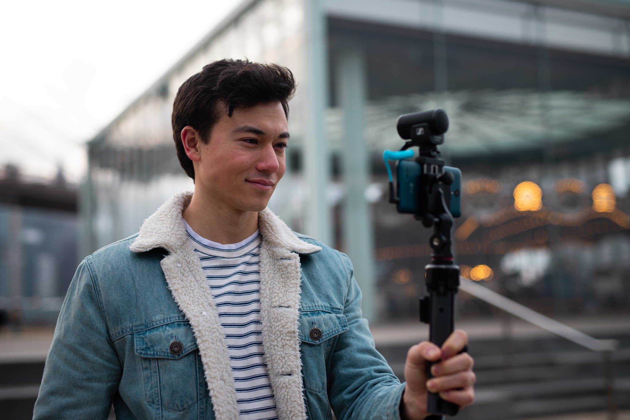 The compact MKE 200 is the ideal audio upgrade for vloggers and content creators on the move The compact MKE 200 is the ideal audio upgrade for vloggers and content creators on the move
