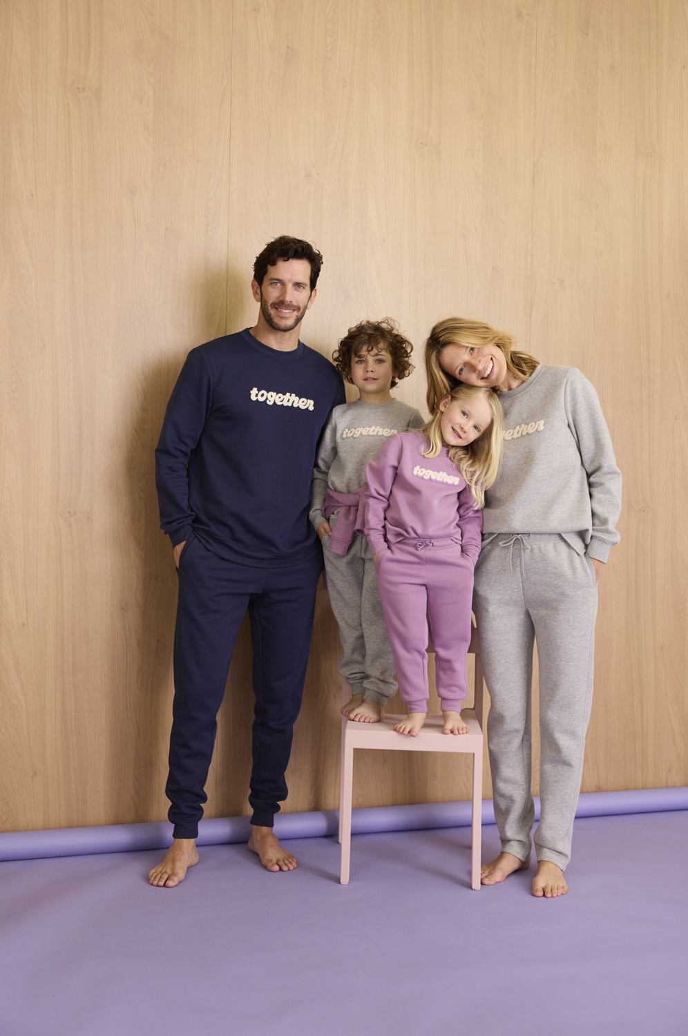 Enfants: sweatshirt molleton Thermolactyl € 39,99 - pantalon de jogging Thermolactyl € 29,99 