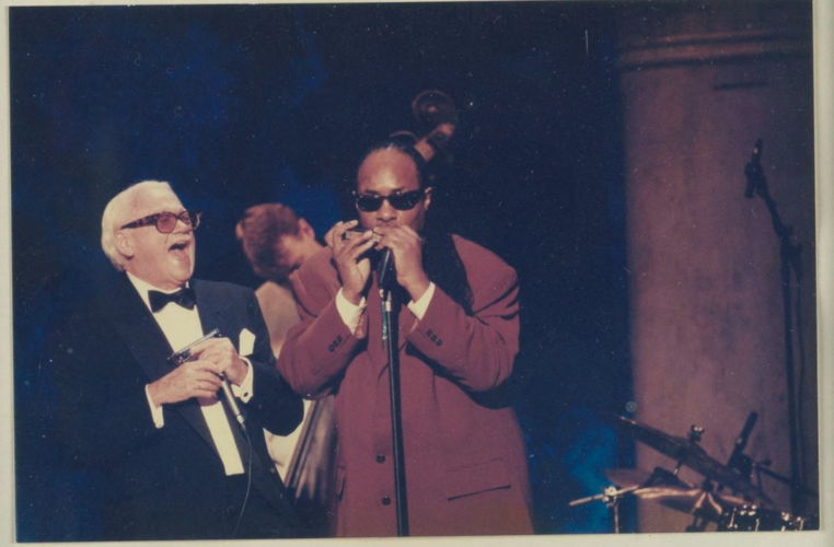 Toots et Stevie Wonder lors de la remise du prix Polar, Stockholm, 1999 © KBR