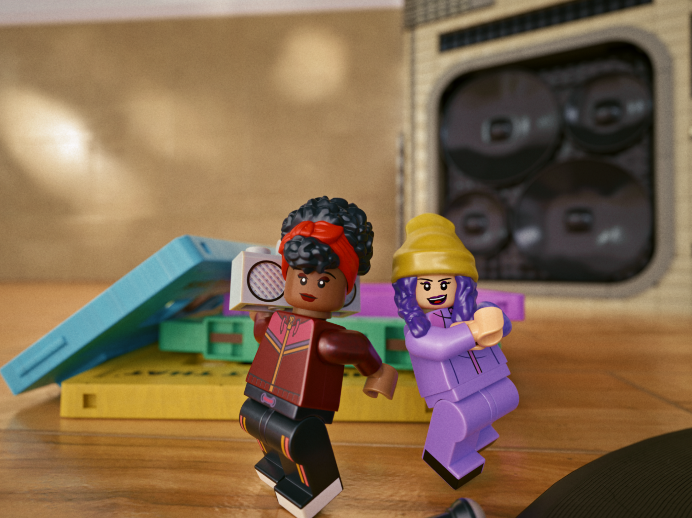 Persbericht: She Built That! De LEGO Groep en hun Global Girls Crew moedigen meisjes aan om te bouwen met een remix van RUN DMC’s hitklassieker ‘It’s like that’ 